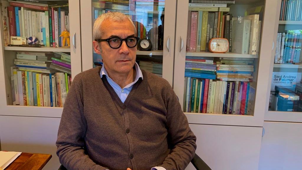 Psicólogos que atienden a sanitarios: "Sufren por no hacer bien su trabajo. El temor por su salud es menor" Psicólogos que atienden a sanitarios: "Sufren por no hacer bien su trabajo. El temor por su salud es menor"