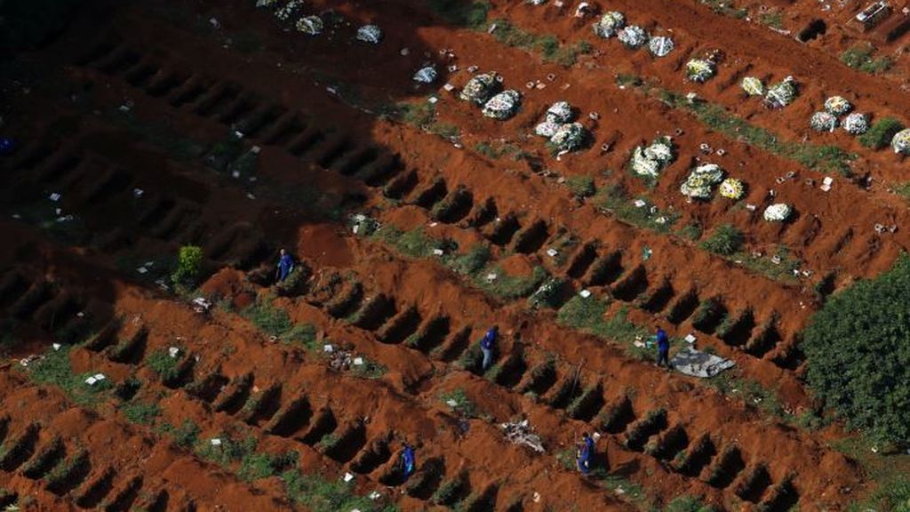 Brasil habilita miles de tumbas para los muertos que se espera por el coronavirus