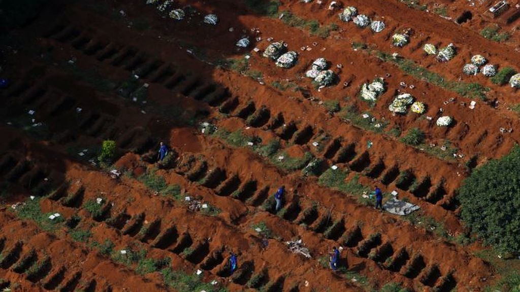 Brasil habilita miles de tumbas para los muertos que se espera por el  coronavirus