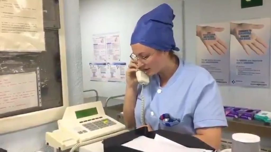 La emotiva carta que lee una enfermera por megafonía a sus pacientes:" todo pasa y esto también pasará" La emotiva carta que lee una enfermera por megafonía a sus pacientes:" todo pasa y esto también pasará"
