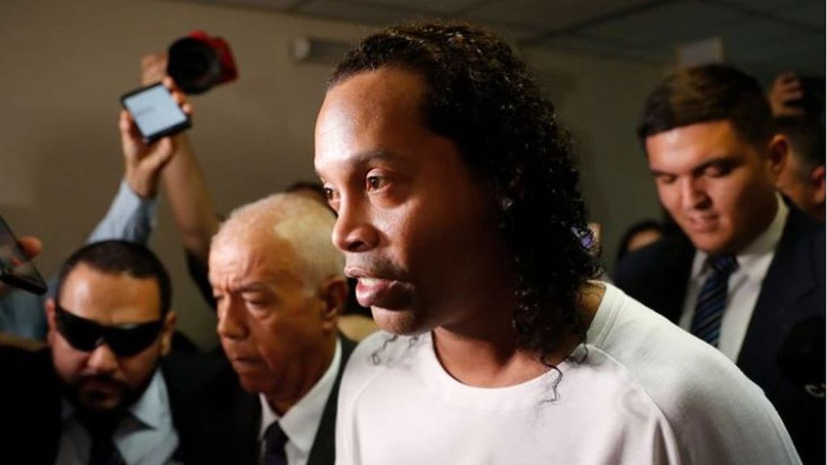 La depresión de Ronaldinho tras un mes en prisión: "Ya no es el mismo pese a los asados"