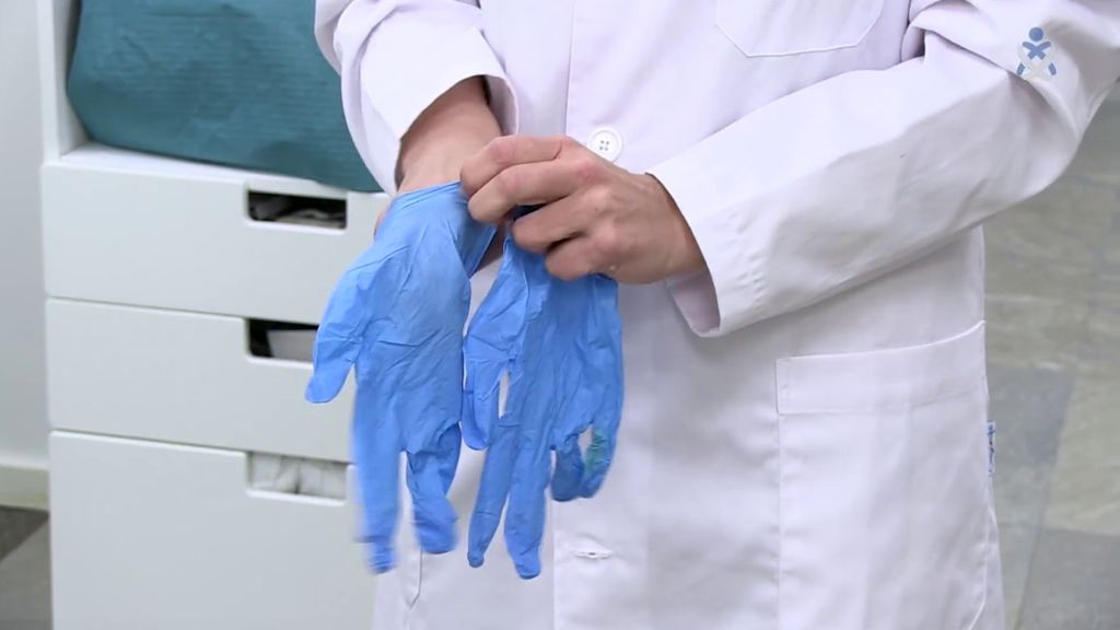 Como retirar los guantes con seguridad