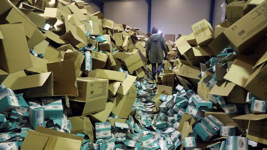 El ladrón se llevó las mascarillas y dejó las cajas vacías