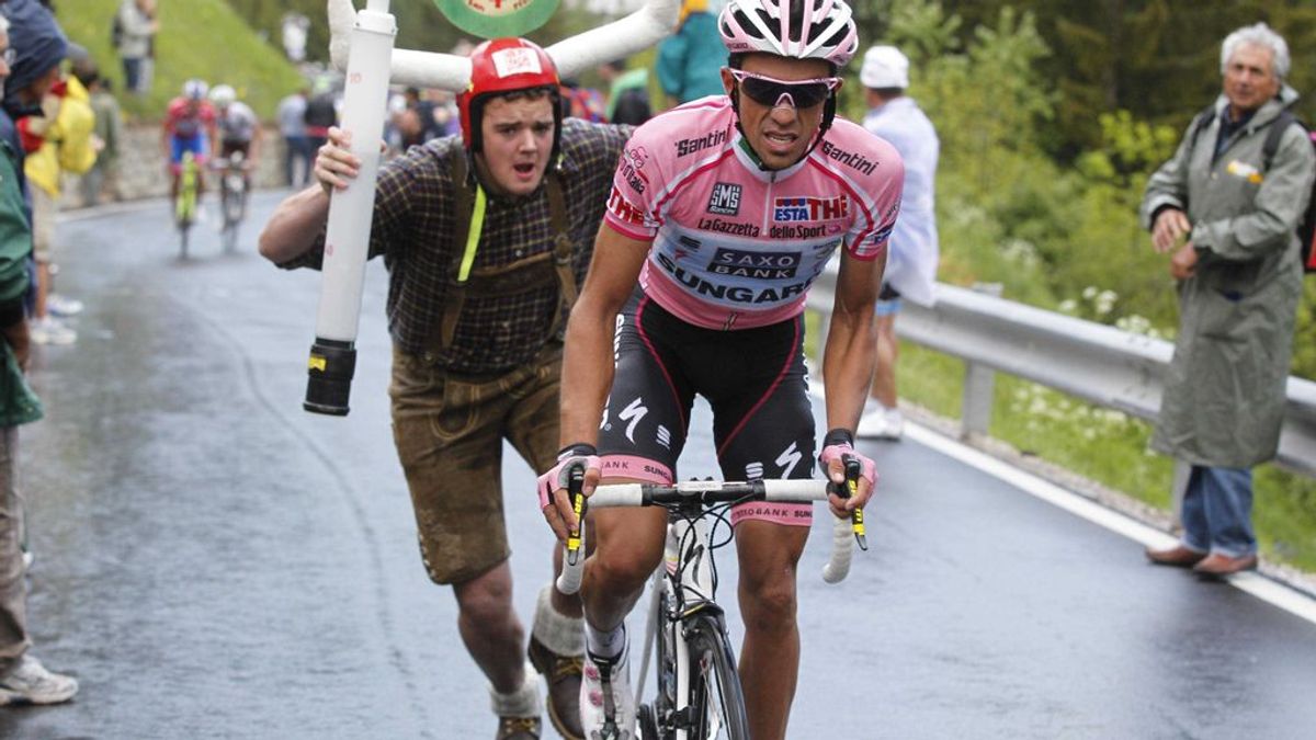 La bici de Contador o la camiseta de Stephen Curry: subastas solidarias del deporte frente al coronavirus La bici de Contador o la camiseta de Stephen Curry: subastas solidarias del deporte frente al coronavirus
