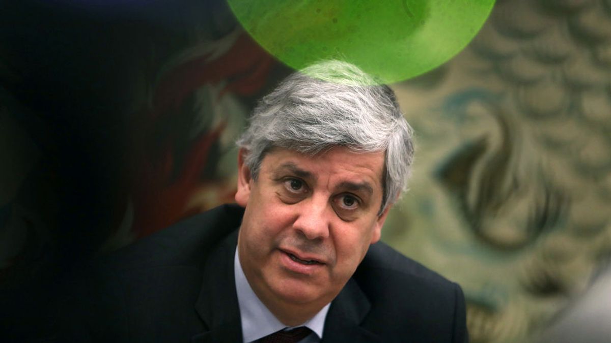 El Eurogrupo sin acuerdo tras 16 horas de negociaciones El Eurogrupo sin acuerdo tras 16 horas de negociaciones