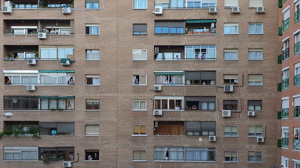 Las vistas del bloque de enfrente en el momento de los aplausos