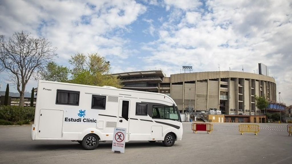 El Camp Nou, punto de recogida de muestras de un ensayo clínico de fármacos anti coronavirus El Camp Nou, punto de recogida de muestras de un ensayo clínico de fármacos anti coronavirus