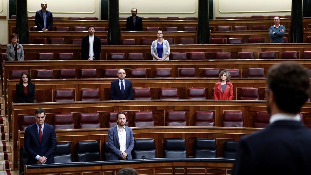 MInuto de silencio en el Congreso.