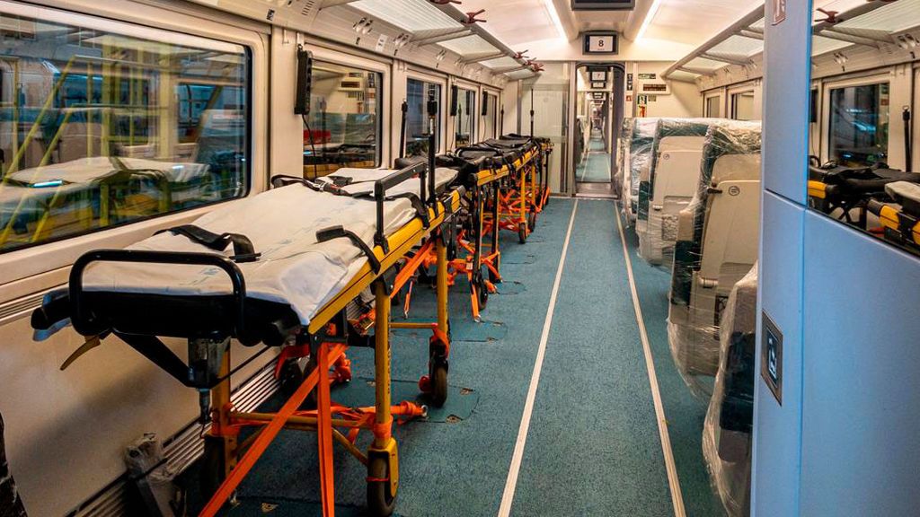 Renfe cuenta con tres trenes medicalizados para el traslado de pacientes