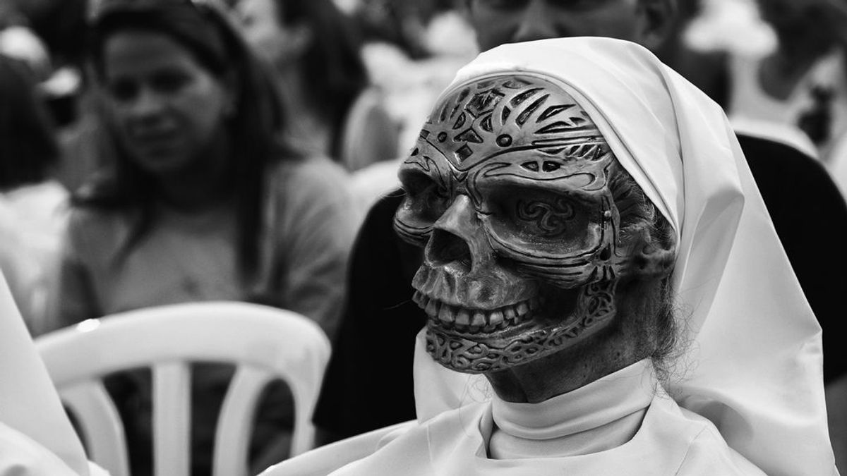 El llanto de 'La Llorona' aterroriza a niños y jóvenes para que no salgan a la calle en México