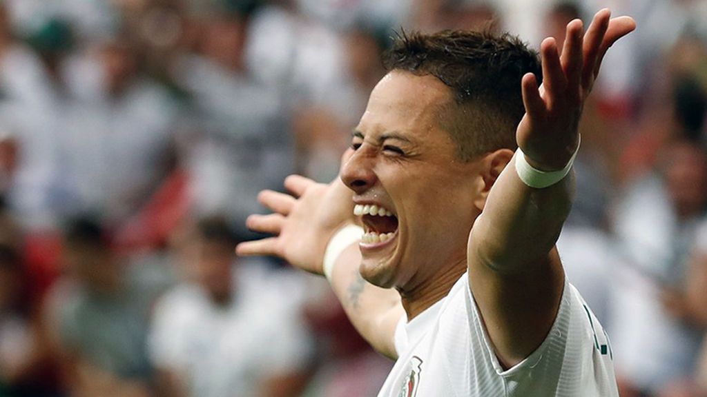 La aplaudida reflexión de Chicharito sobre los médicos: "Es increíble que a mí me paguen tantísimo dinero y a ellos nada" La aplaudida reflexión de Chicharito sobre los médicos: "Es increíble que a mí me paguen tantísimo dinero y a ellos nada"