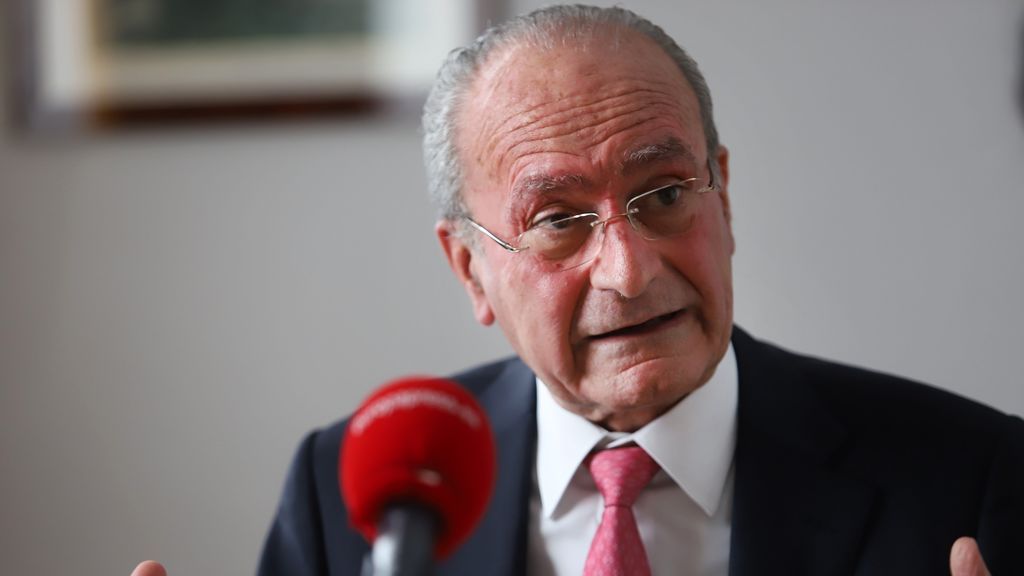 El alcalde de Málaga, Francisco de la Torre, hospitalizado tras sufrir una lesión cerebral El alcalde de Málaga, Francisco de la Torre, hospitalizado tras sufrir una lesión cerebral