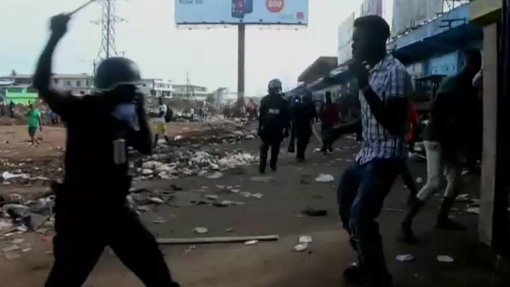 Tensión en las calles de Monrovia con la cuarentena por COVID-19