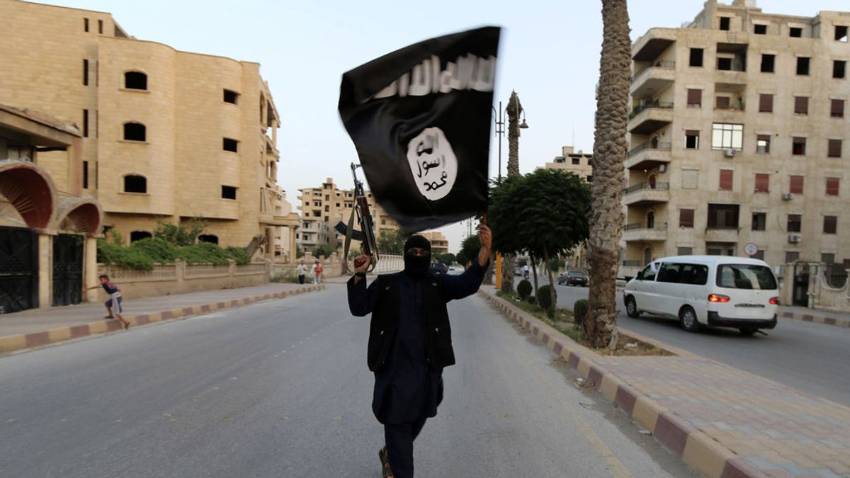 Al Qaeda y Estado Islámico ven la crisis del coronavirus en Europa como una oportunidad para "llamar a la yihad" Al Qaeda y Estado Islámico ven la crisis del coronavirus en Europa como una oportunidad para "llamar a la yihad"