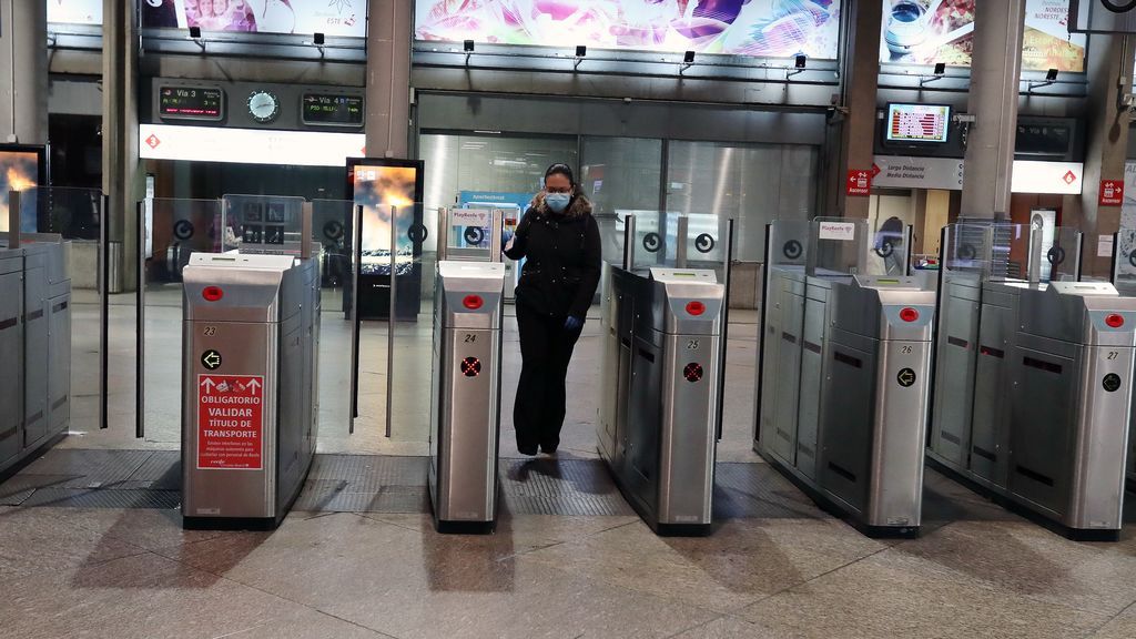 Madrid repartirá más de un millón de mascarillas entre el lunes y el martes desde las 6 hasta las 9 horas Madrid repartirá más de un millón de mascarillas entre el lunes y el martes desde las 6 hasta las 9 horas