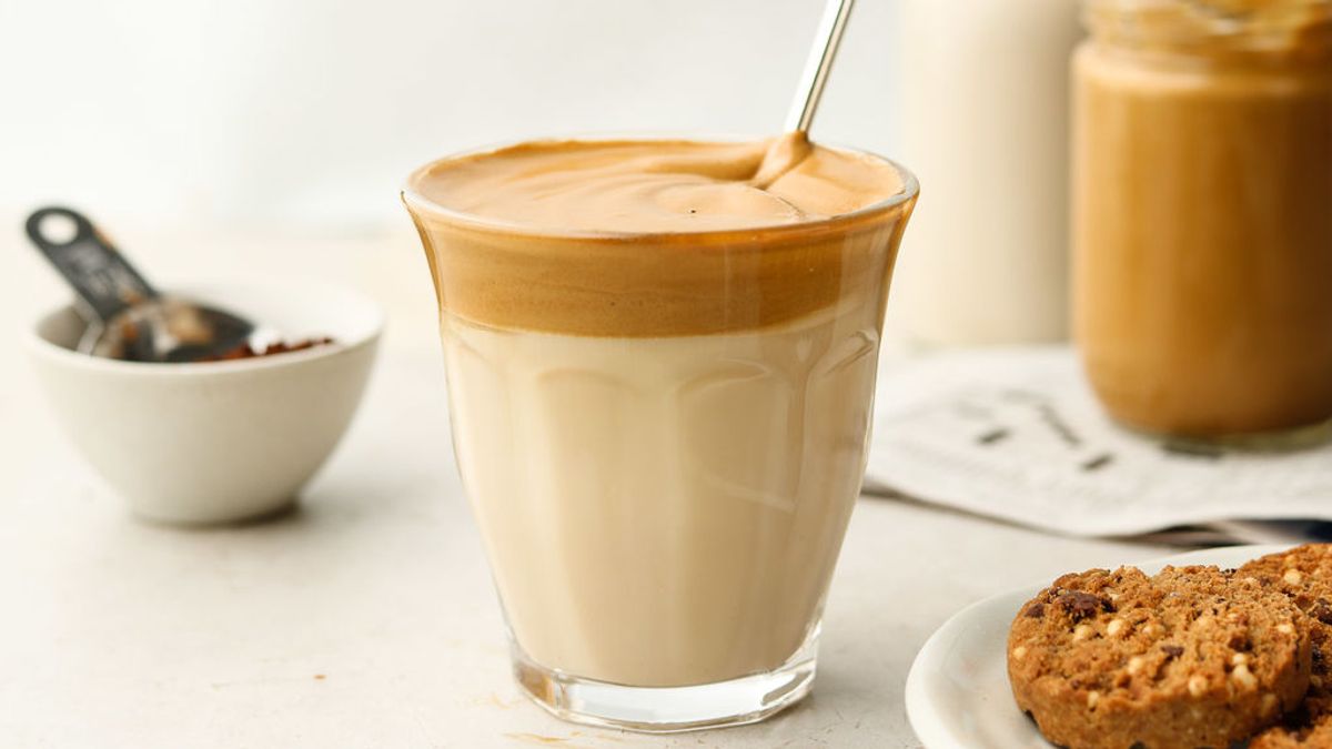 Baristas de cuarentena: así se hace el (espumosísimo) café Dalgona del que todo el mundo presume en casa