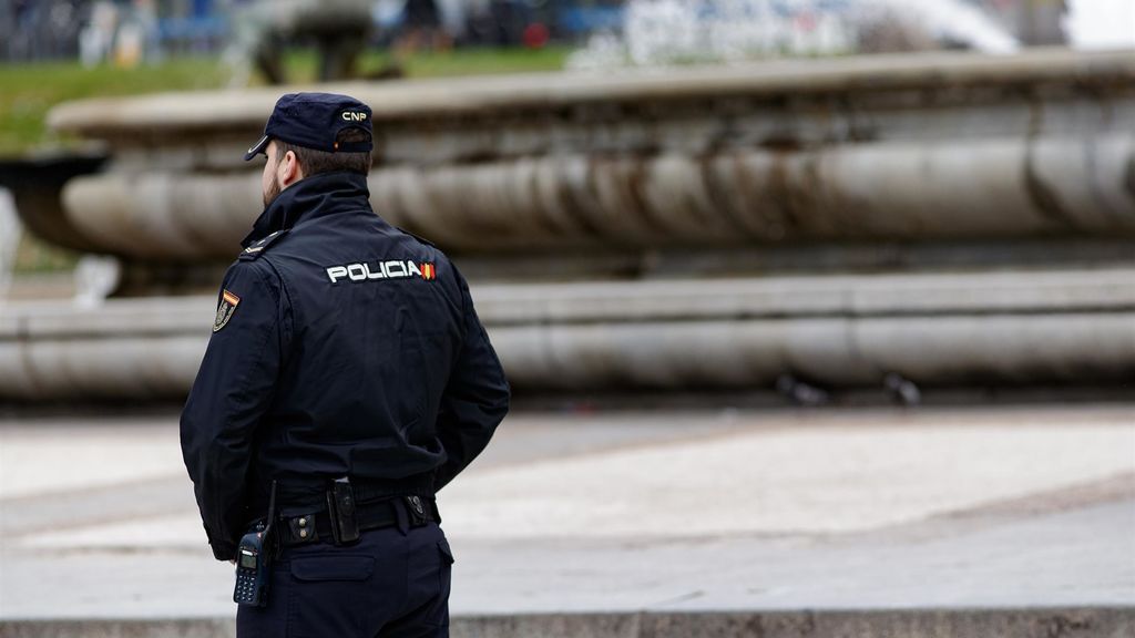 32 personas sancionadas por participar en peleas de gallos en Málaga 32 personas sancionadas por participar en peleas de gallos en Málaga