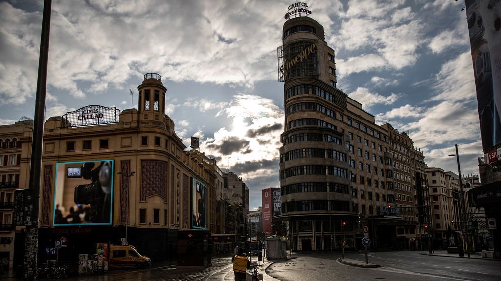 Cómo ha cambiado España un mes de confinamiento por el coronavirus Cómo ha cambiado España un mes de confinamiento por el coronavirus