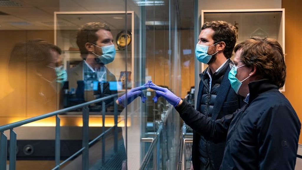 Casado dirá que no a la reunión del jueves con Sánchez e intentará imponer su calendario Casado dirá que no a la reunión del jueves con Sánchez e intentará imponer su calendario