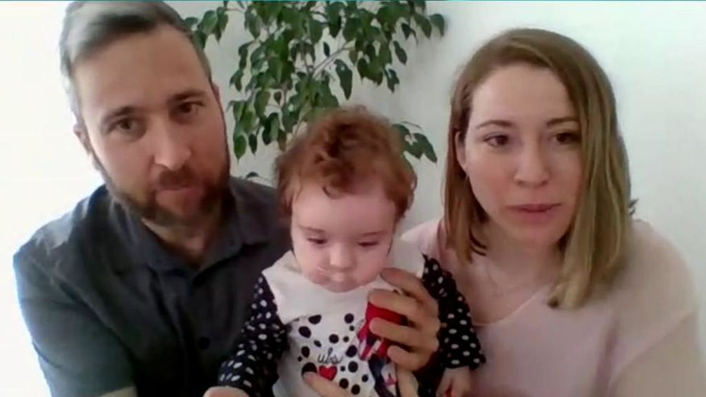 El mensaje positivo de unos padres cuyo bebé se ha recuperado del coronavirus: "Todo va a ir bien"
