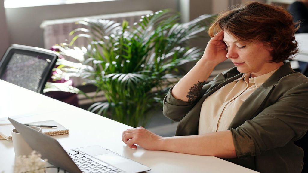 El impacto del teletrabajo en tus ojos, aprende a cuidarlos