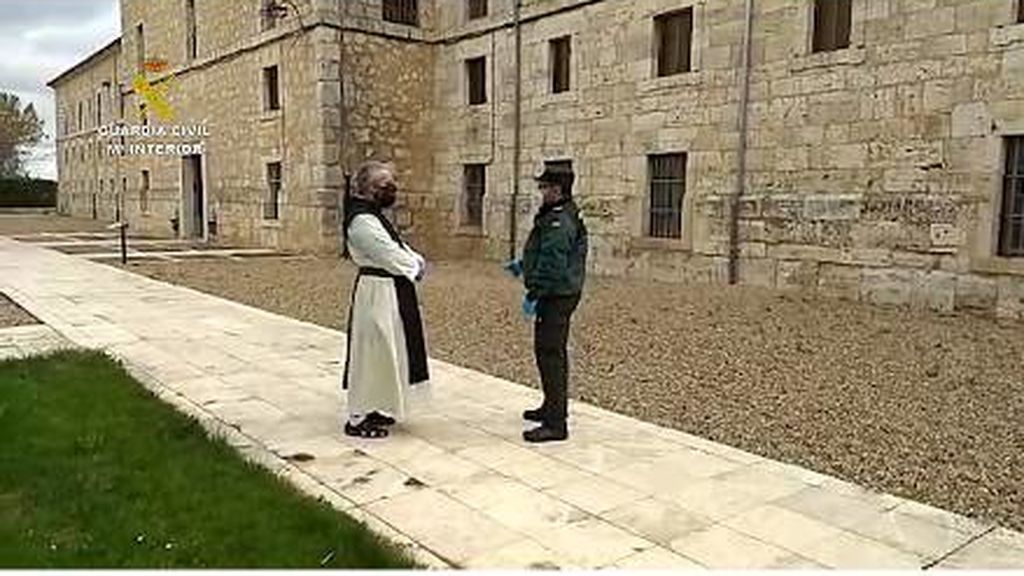 La Guardia Civil visita conventos y monasterios en zonas rurales para conocer sus necesidades frente al Covid-19 La Guardia Civil visita conventos y monasterios en zonas rurales para conocer sus necesidades frente al Covid-19