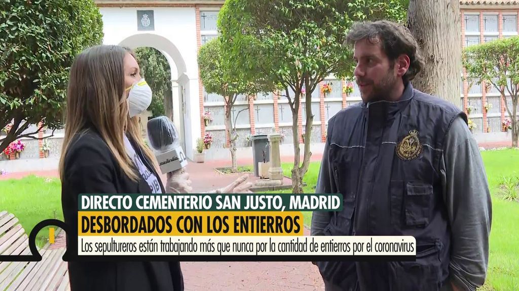 El cementerio de San Justo en Madrid facilita que las familias pueda asistir al entierro de su familiar virtualmente