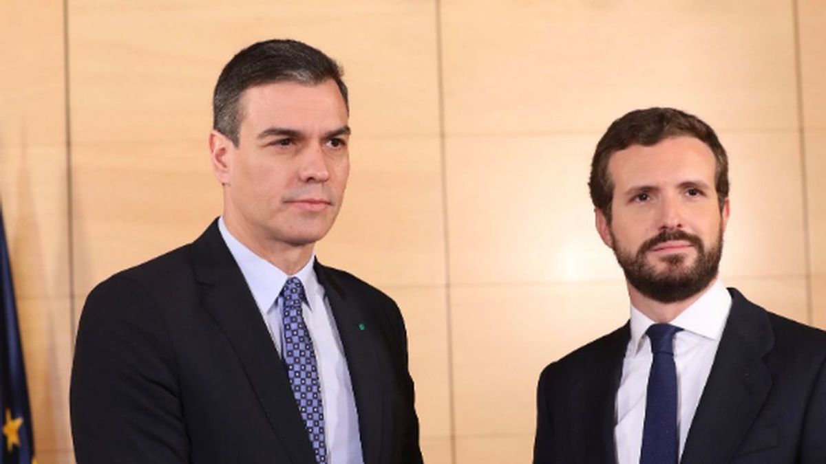 Habemus reuinón: Sánchez y Casado se verán las caras por videoconferencia el lunes a las 11
