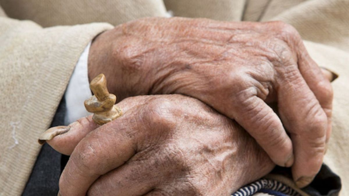 Sanidad reconoce que mantener aislados a los ancianos hasta verano está dentro de sus planes