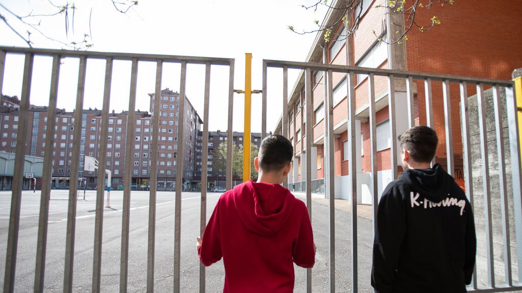 El enrevesado debate sobre si se debería dejar salir o no a los niños a la calle El enrevesado debate sobre si se debería dejar salir o no a los niños a la calle