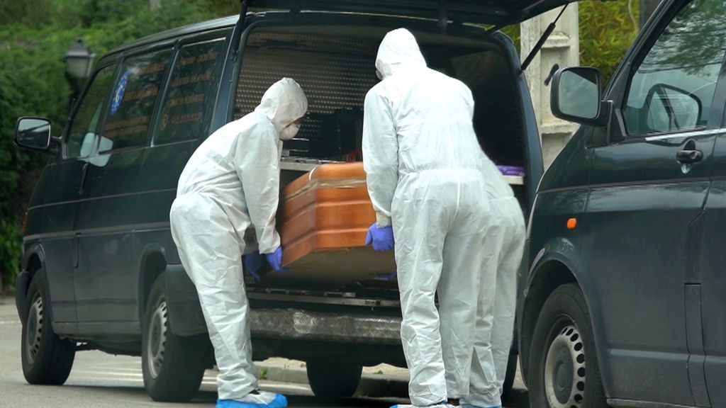 Encuentran a dos ancianos muertos en Madrid porque no habían ido a por su medicación Encuentran a dos ancianos muertos en Madrid porque no habían ido a por su medicación