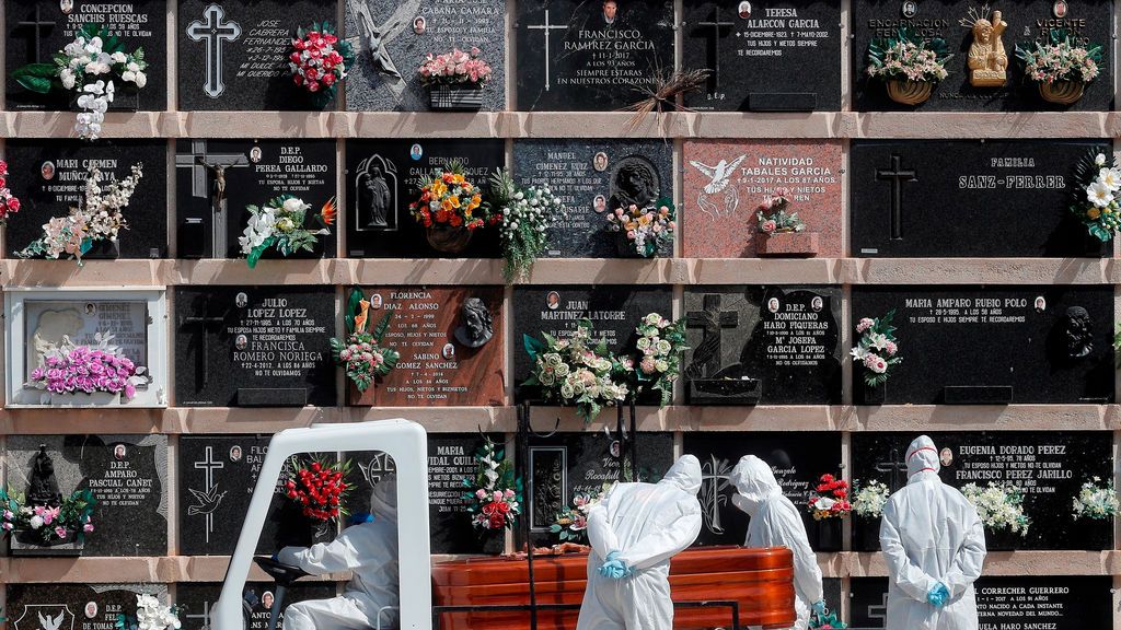 Las administraciones no se ponen de acuerdo en cuántos muertos por coronavirus hay en España. Las administraciones no se ponen de acuerdo en cuántos muertos por coronavirus hay en España.