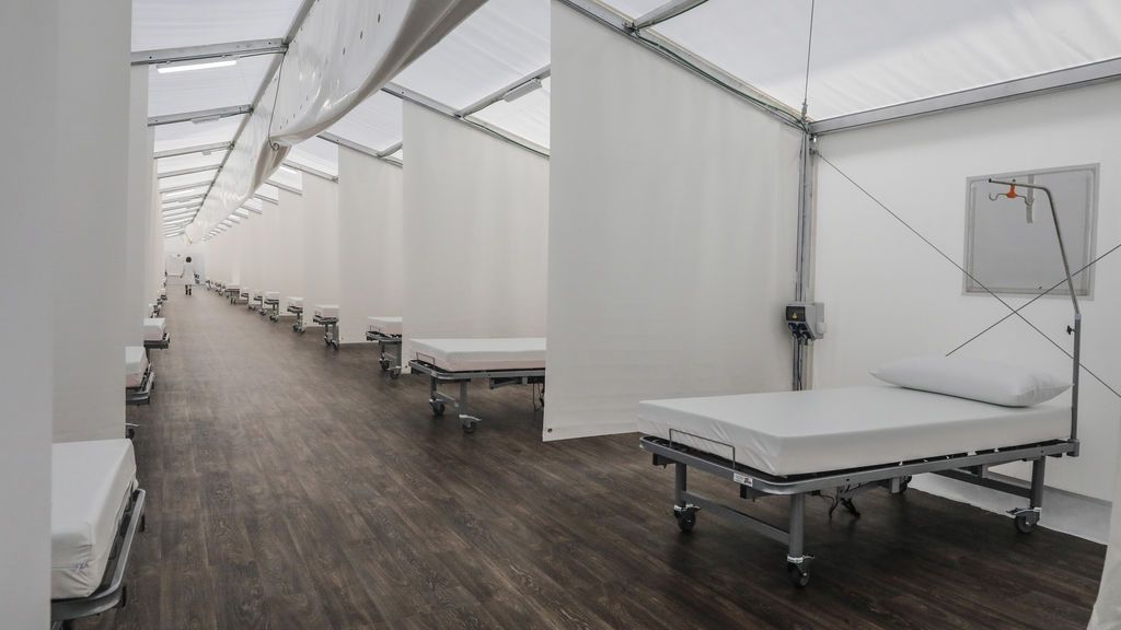Instalaciones del 'hospital de campaña' construido junto al Hospital La Fe en Valencia,