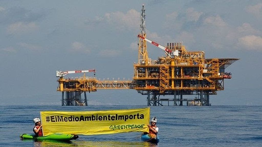 De proteger el Medio Ambiente a proteger del Covid-19: la segunda vida de las pancartas de Greenpeace De proteger el Medio Ambiente a proteger del Covid-19: la segunda vida de las pancartas de Greenpeace
