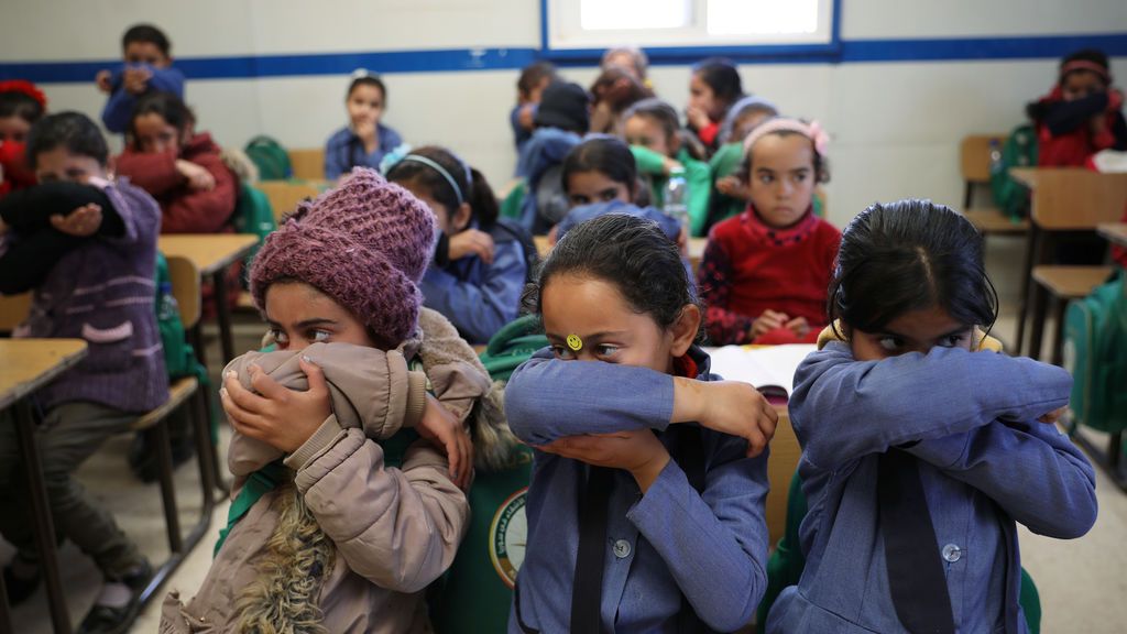 El coronavirus condena a la pobreza a cuatro millones de niños en Oriente Próximo y el norte de África El coronavirus condena a la pobreza a cuatro millones de niños en Oriente Próximo y el norte de África