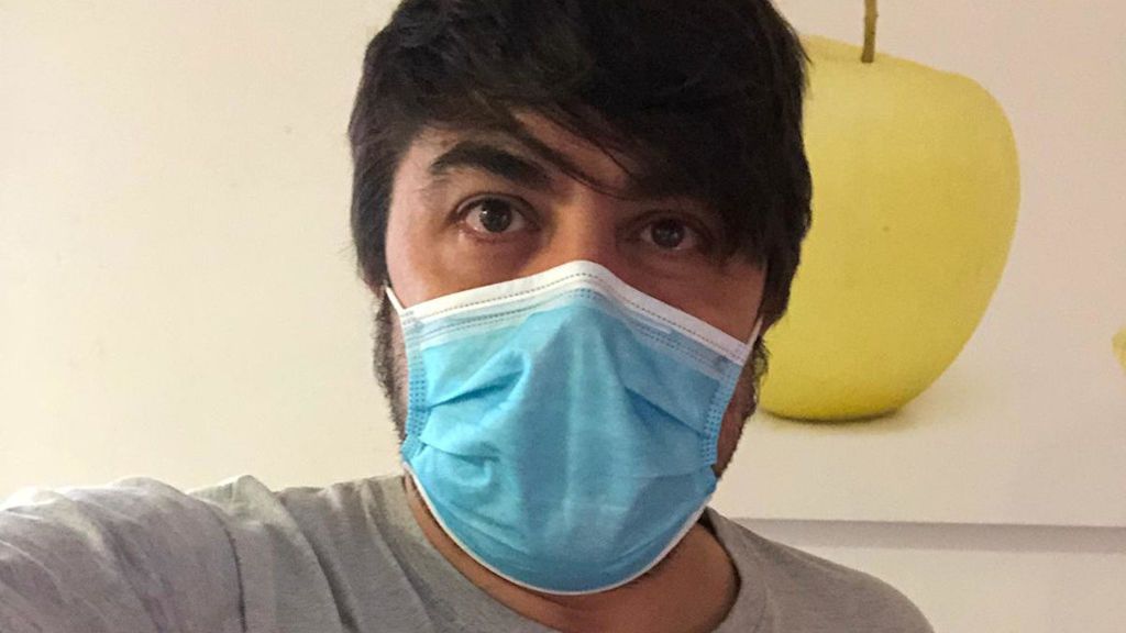 Hugo, sanitario infectado por el uso de mascarillas defectuosas en Ourense: “No descartamos emprender acciones legales” Hugo, sanitario infectado por el uso de mascarillas defectuosas en Ourense: “No descartamos emprender acciones legales”