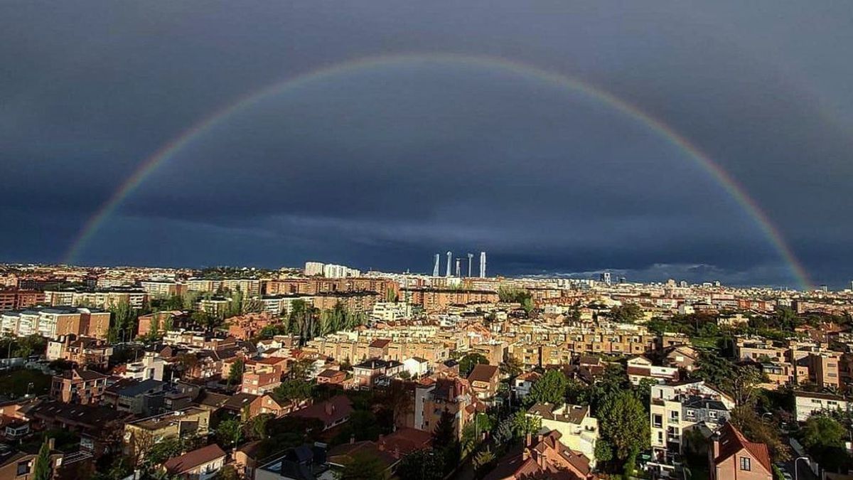 Madrid desierto y arcoíris: de las estampas más bonitas que se han visto en la capital