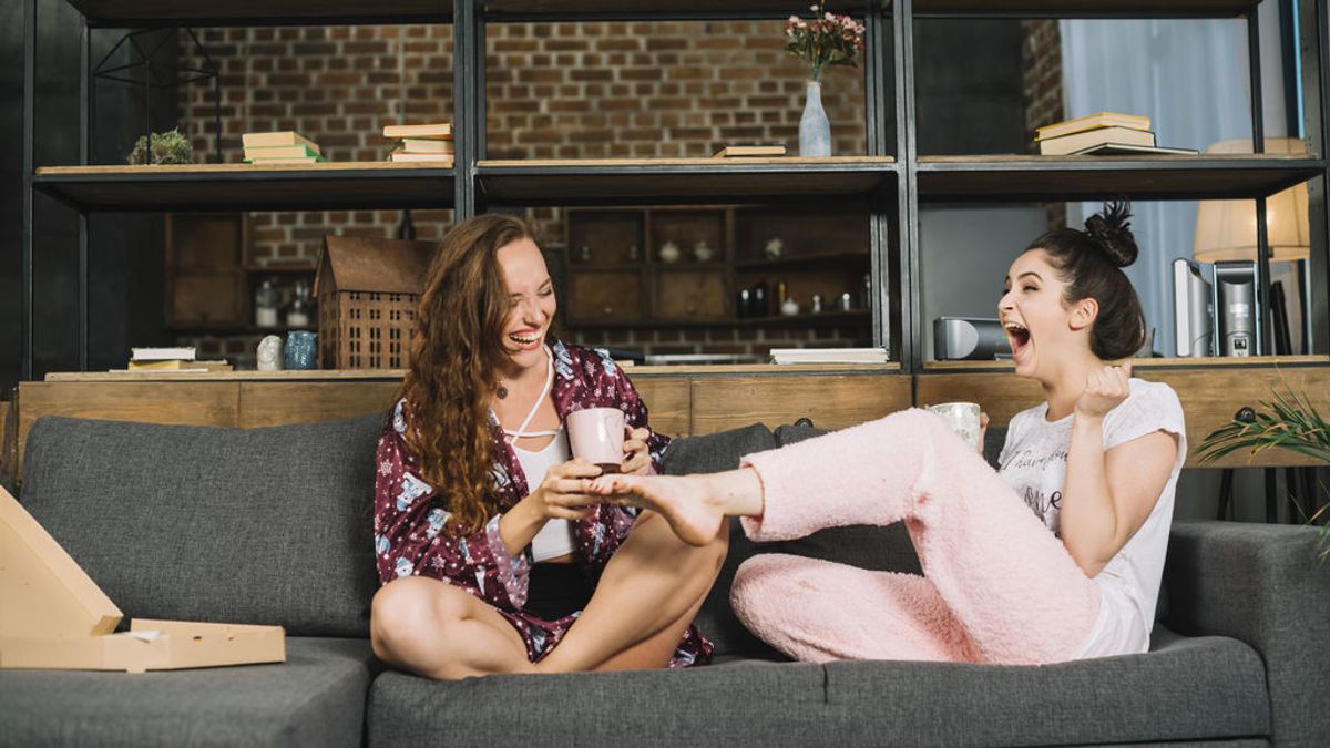 Deja de intentarlo, es imposible hacerse cosquillas uno mismo Deja de intentarlo, es imposible hacerse cosquillas uno mismo