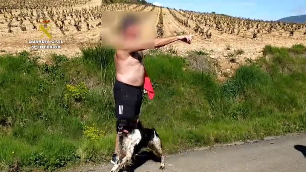 Pillado haciendo footing con su perro en La Rioja