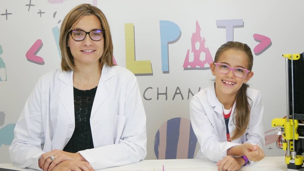 Patricia y Valeria, preparadas para un nuevo vídeo en su canal de Youtube