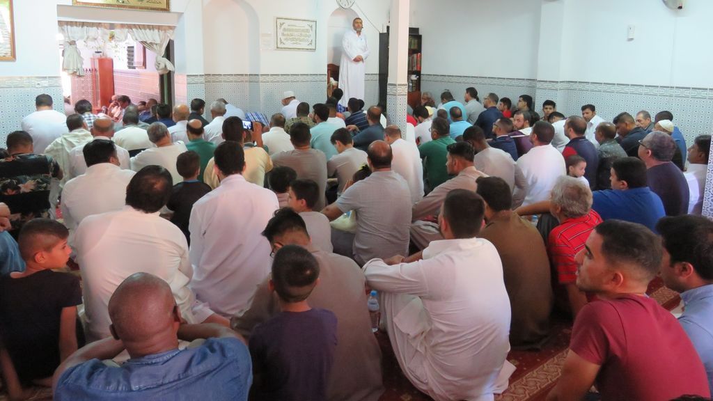 Mezquitas cerradas y rezos en casa: Así se celebra el Ramadán del confinamiento Mezquitas cerradas y rezos en casa: Así se celebra el Ramadán del confinamiento