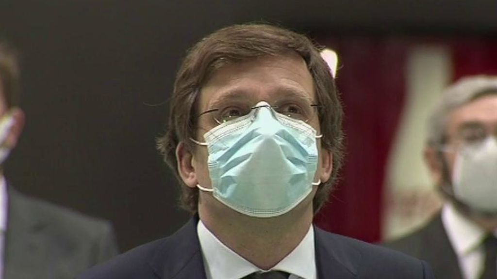 La morgue del Palacio de Hielo se clausura con emotivo minuto de silencio