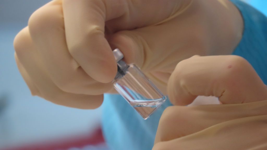 Reino Unido inicia los ensayos en humanos de una vacuna contra el coronavirus Reino Unido inicia los ensayos en humanos de una vacuna contra el coronavirus