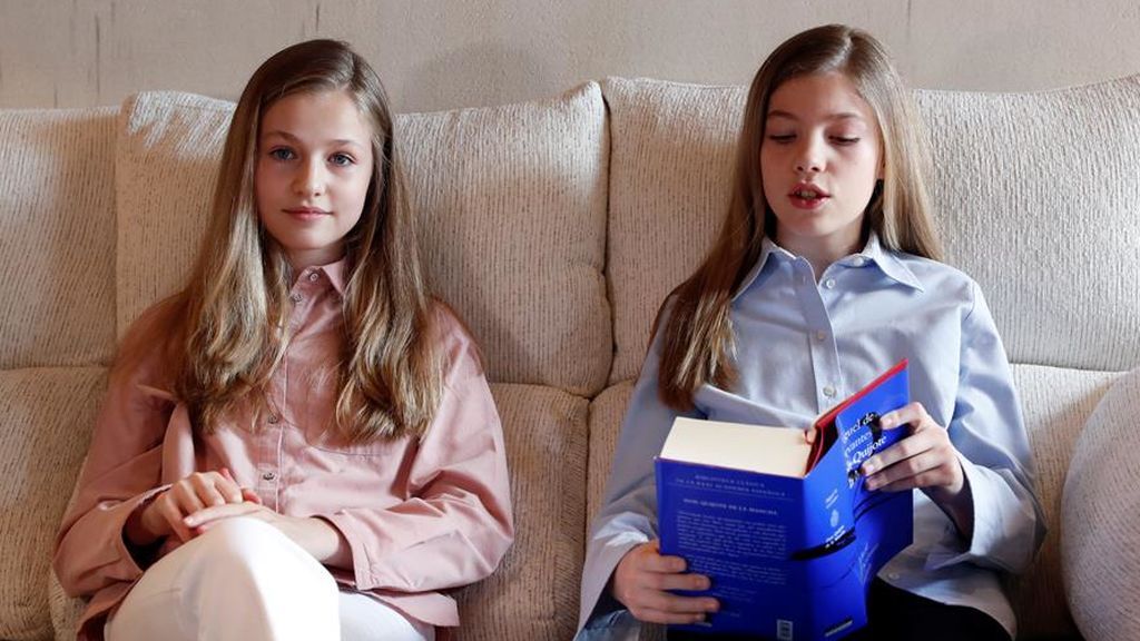 Laprincesa Leonor y la infanta Sofía participan en la lectura del Quijote por el Día del Libro