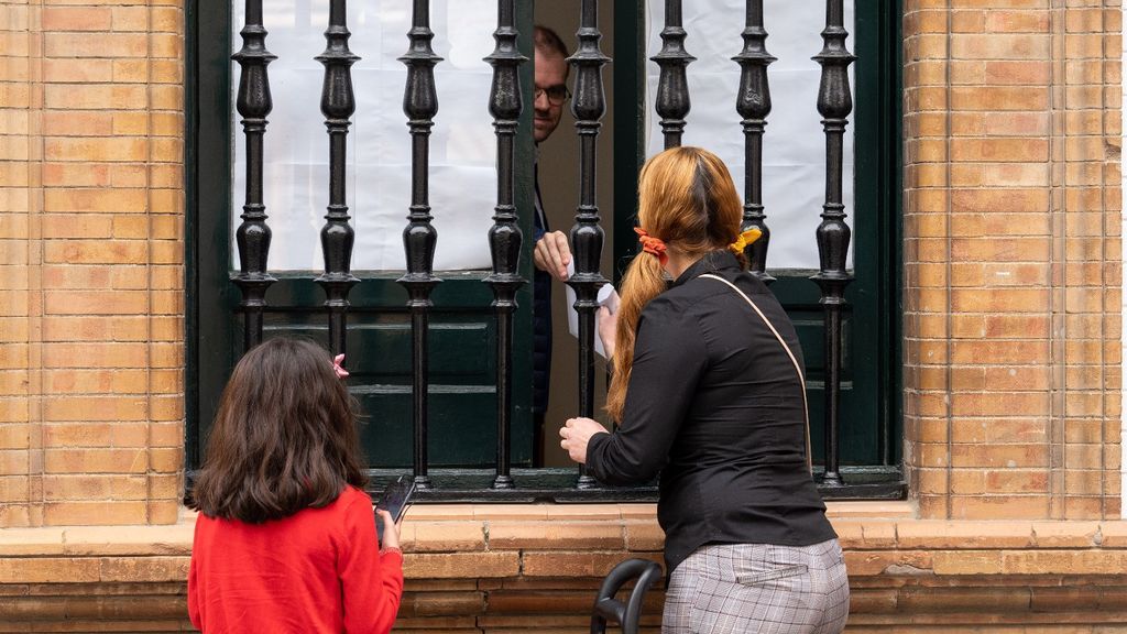 Contradicciones sobre la salida de niños a sus urbanizaciones: Iglesias dice hoy que sí, Illa recordó ayer que no Contradicciones sobre la salida de niños a sus urbanizaciones: Iglesias dice hoy que sí, Illa recordó ayer que no