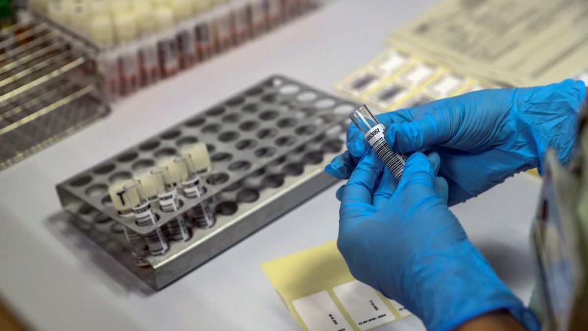 Un científico asegura que la propagación del coronavirus disminuye hasta casi cero después de 70 días