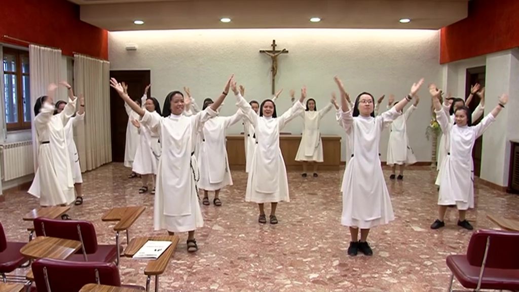 Las monjas dominicas de una residencia de Valladolid mantienen el ánimo de su vecindario
