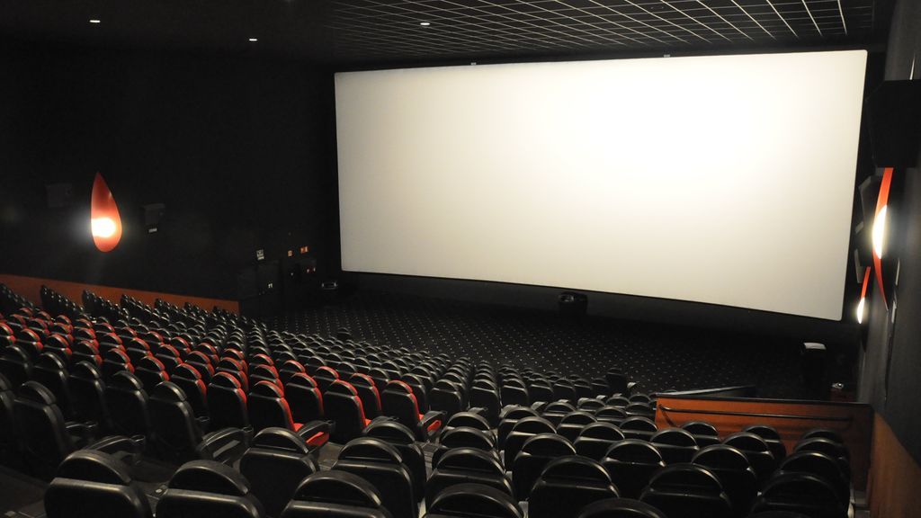 Las salas de cine confían abrir en julio con limitaciones de aforo Las salas de cine confían abrir en julio con limitaciones de aforo