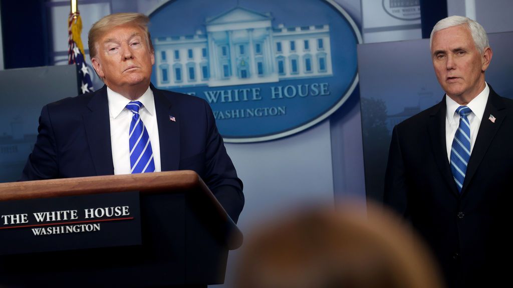 Trump sugiere inyectar desinfectante para tratar a los pacientes con COVID-19 Trump sugiere inyectar desinfectante para tratar a los pacientes con COVID-19