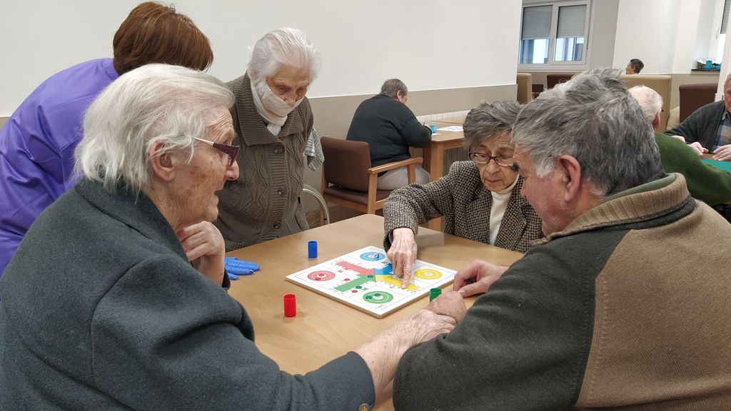 Las residencias preguntan al Gobierno: ¿Los ancianos no tienen los mismos derechos que los niños? Las residencias preguntan al Gobierno: ¿Los ancianos no tienen los mismos derechos que los niños?